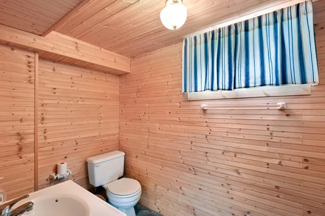 $319,000 | 51 6th Avenue North, Fargo, ND 58102