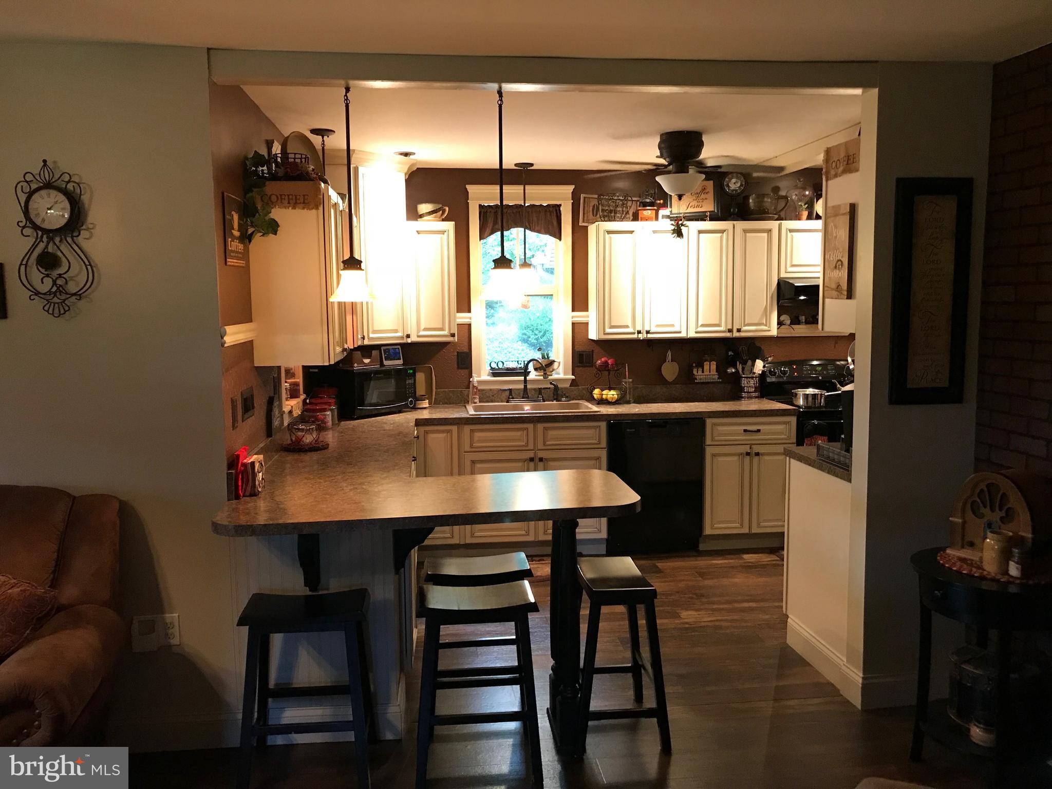 80 Dead End Road Lititz, PA 17543 - Photo 12 of 76 Kitchen