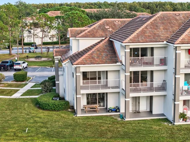 $230,000 | 13917 Fairway Island Drive, Unit S, Orlando, FL 32837