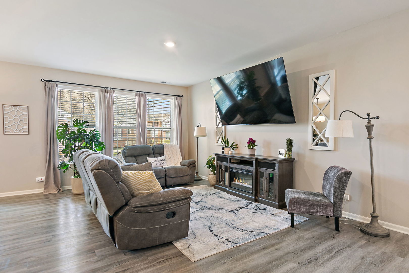 1204 Draper Road McHenry, IL 60050 - Photo 4 of 27