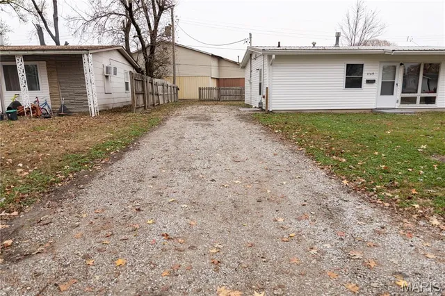 $80,000 | 1109 St Helena Avenue, Cahokia, IL 62206