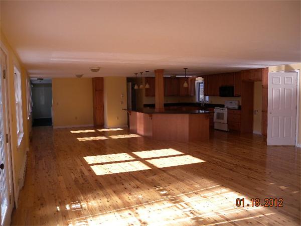 12 Riverside Drive Webster, MA 01570 - Photo 3 of 10 Gallery Image 3