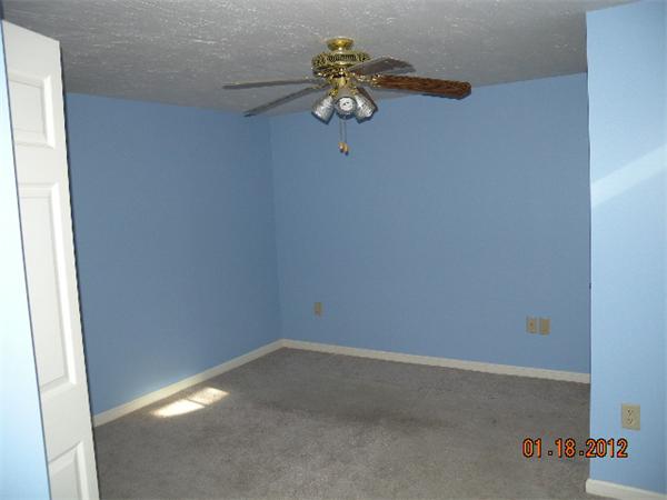 12 Riverside Drive Webster, MA 01570 - Photo 6 of 10 Gallery Image 6