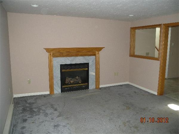 12 Riverside Drive Webster, MA 01570 - Photo 7 of 10 Gallery Image 7