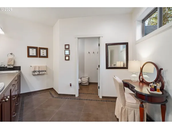 $1,299,900 | 168 Yale-Landing Road, Cougar, WA 98616