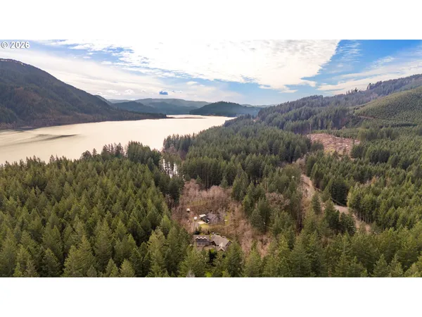 $1,299,900 | 168 Yale-Landing Road, Cougar, WA 98616