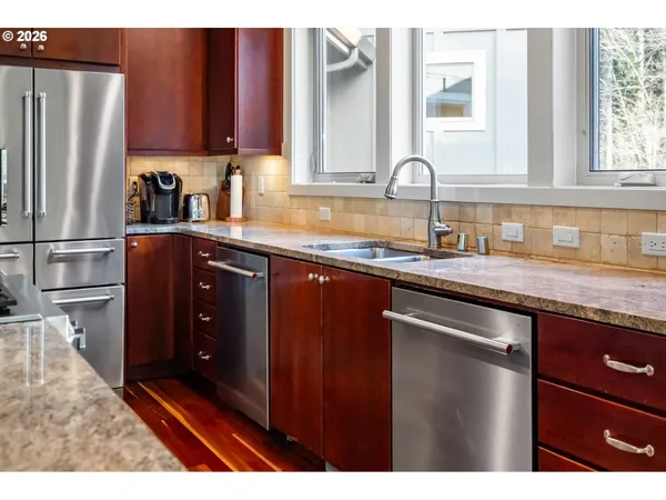 $1,299,900 | 168 Yale-Landing Road, Cougar, WA 98616