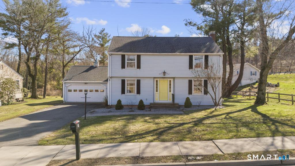 89 Baldwin Avenue Meriden, CT 06450 - Photo 1 of 38