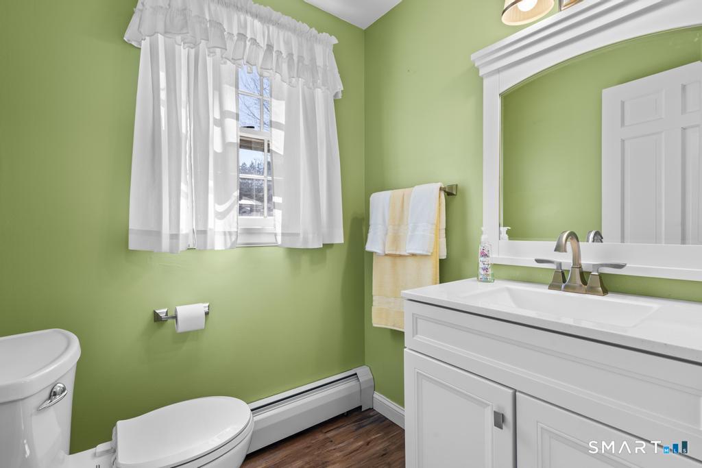 89 Baldwin Avenue Meriden, CT 06450 - Photo 16 of 38