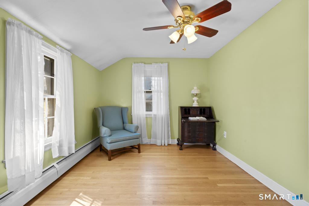 89 Baldwin Avenue Meriden, CT 06450 - Photo 31 of 38