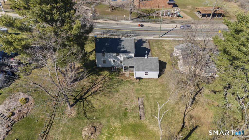 89 Baldwin Avenue Meriden, CT 06450 - Photo 5 of 38