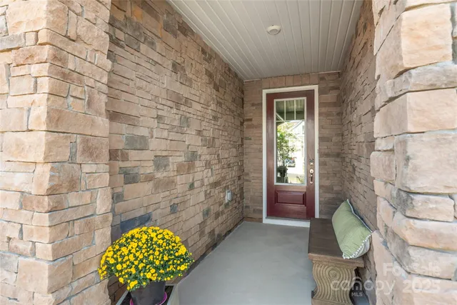 $575,000 | 3618 Marchers Trace Drive, Charlotte, NC 28227