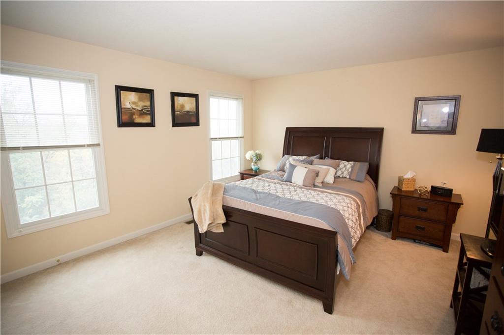54 Castle View Drive McKees Rocks, PA 15136 - Photo 19 of 25