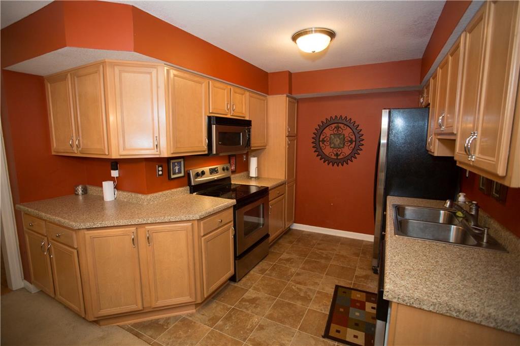 54 Castle View Drive McKees Rocks, PA 15136 - Photo 6 of 25