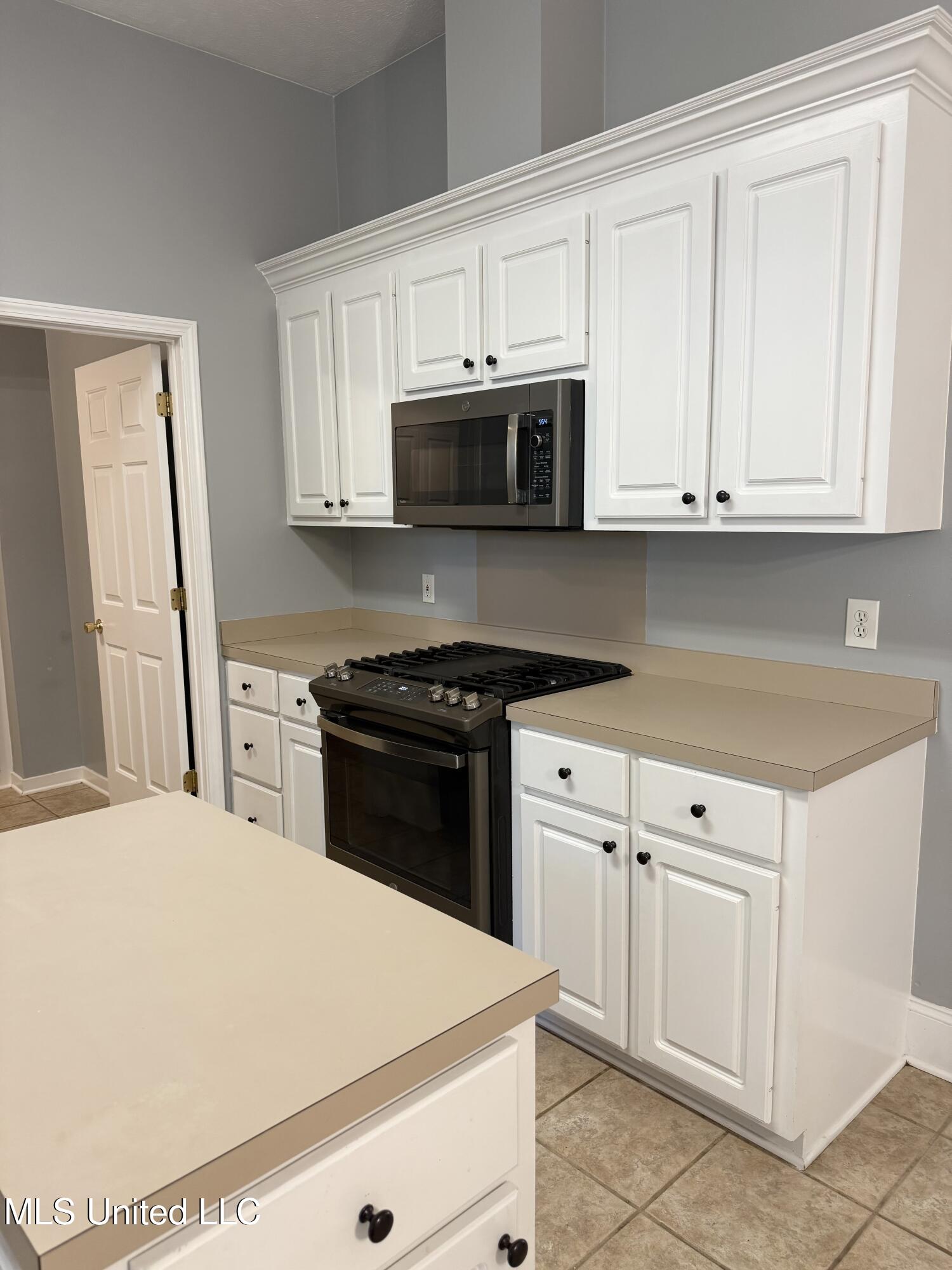 128 Hunters Row Madison, MS 39110 - Photo 11 of 21 IMG_3487