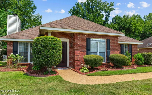 $2,200 | 128 Hunters Row, Madison, MS 39110