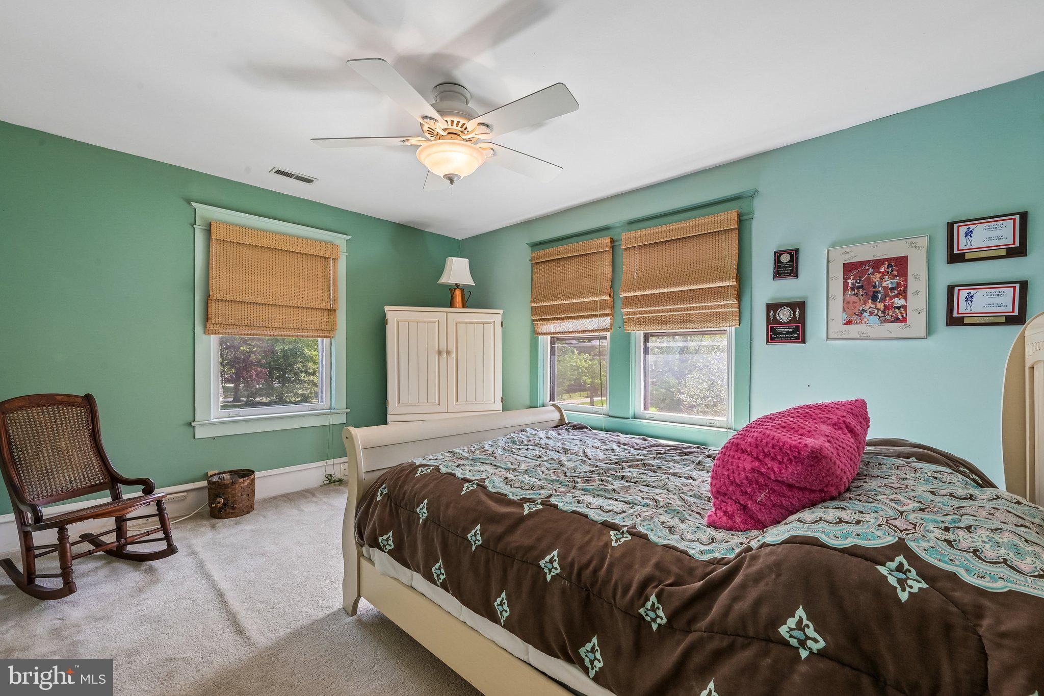 147 Hawthorne Avenue Haddonfield, NJ 08033 - Photo 17 of 25 Serene bedroom with calming hues.