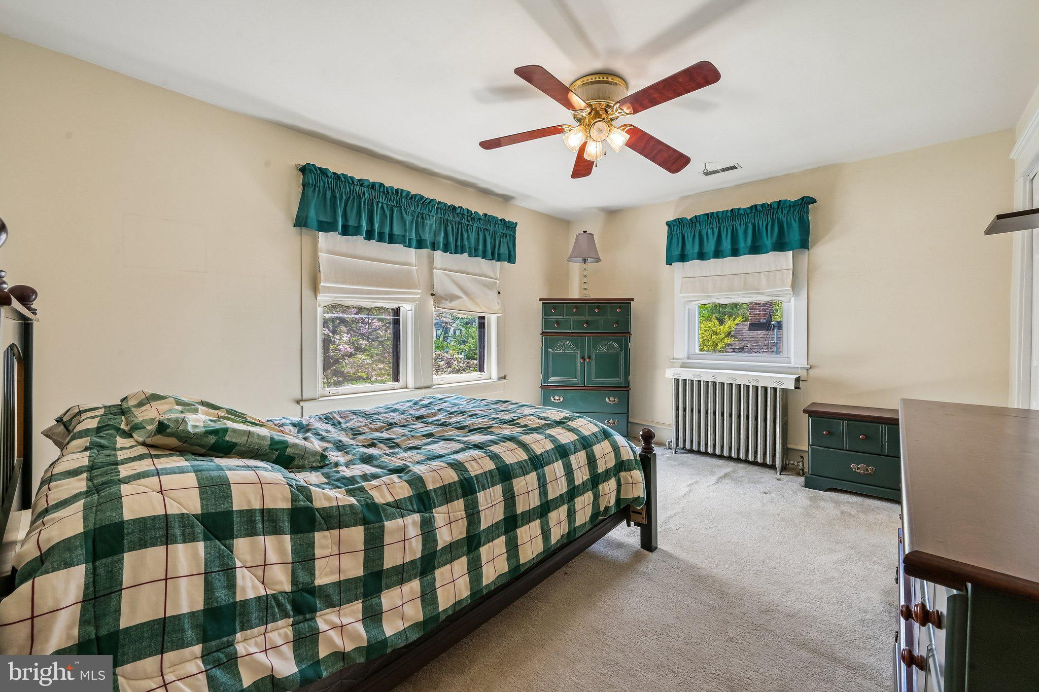 147 Hawthorne Avenue Haddonfield, NJ 08033 - Photo 20 of 25 Cozy bedroom with charming details.