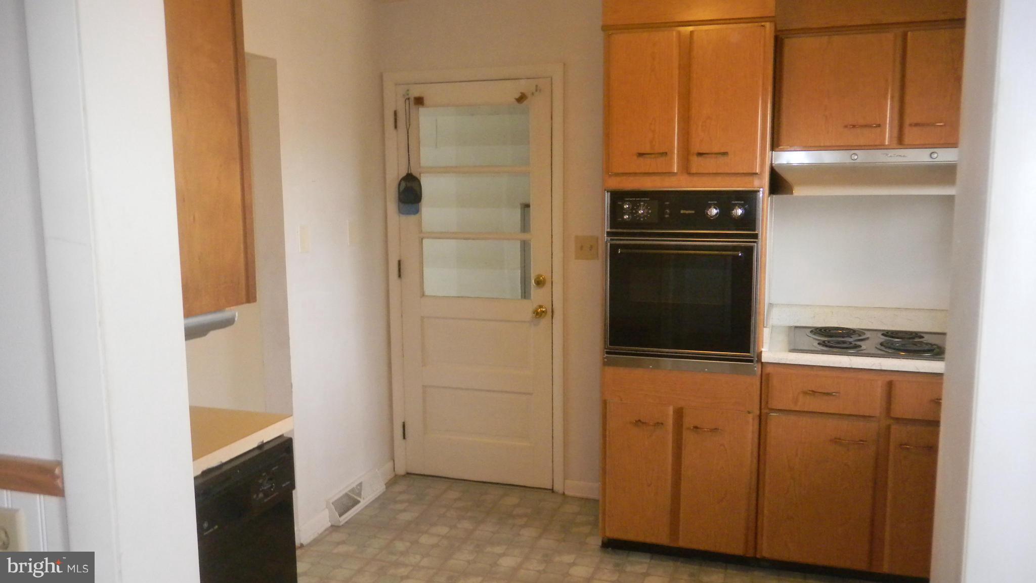 3393 Cook Road Fayetteville, PA 17222 - Photo 7 of 23 Kitchen