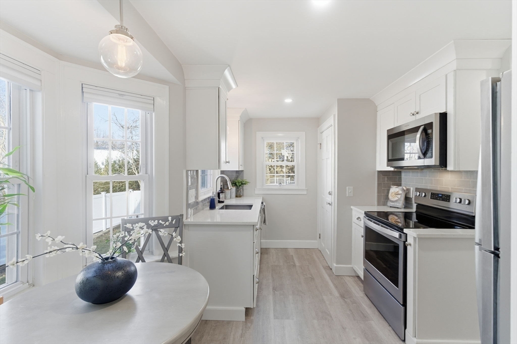 6 Sherman Road Stoneham, MA 02180 - Photo 11 of 38