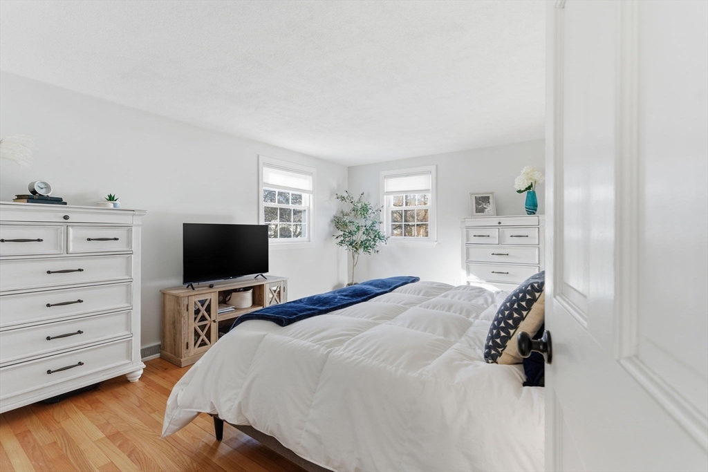 6 Sherman Road Stoneham, MA 02180 - Photo 18 of 38