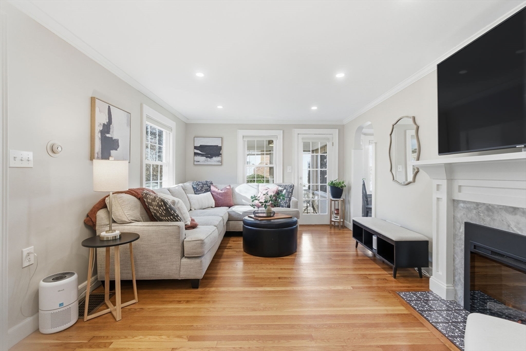 6 Sherman Road Stoneham, MA 02180 - Photo 4 of 38