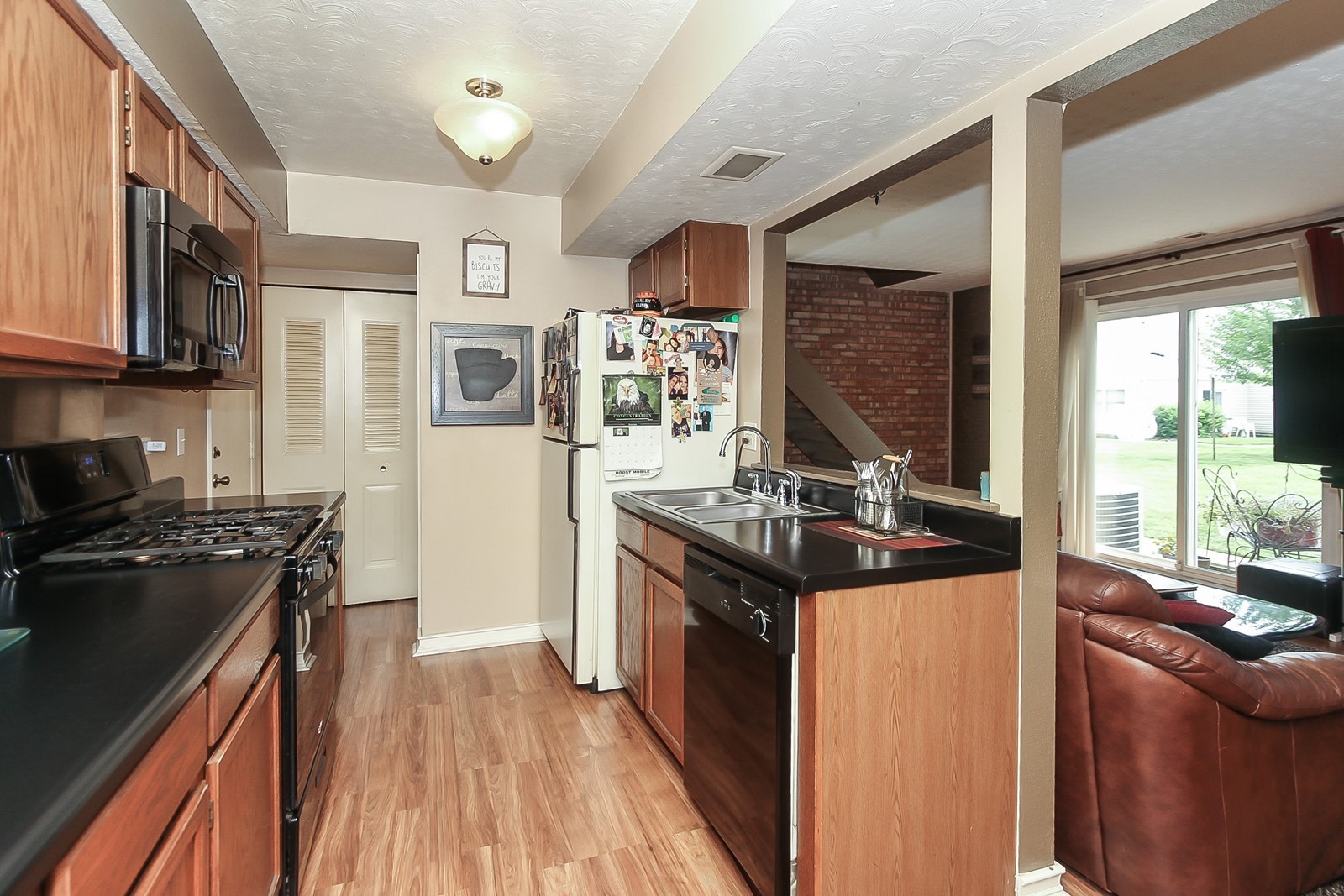 183 Judith Court, Unit B Bartlett, IL 60103 - Photo 9 of 20