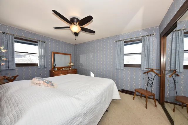 $475,000 | 4260-4272 Tumblewood Lane, Greendale, WI 53129