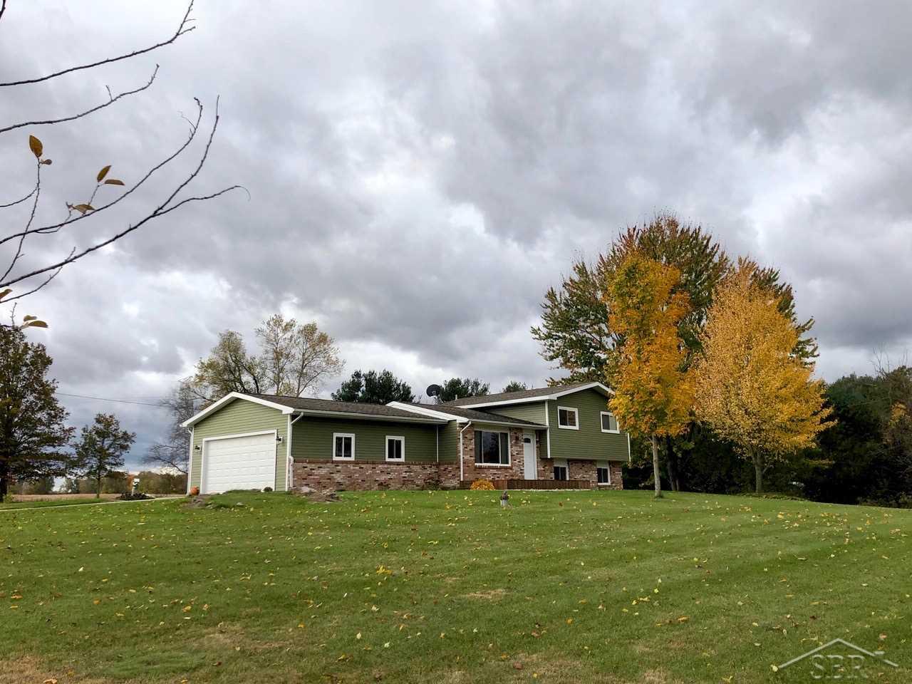 17229 Gary Road Chesaning, MI 48616 - Photo 1 of 27