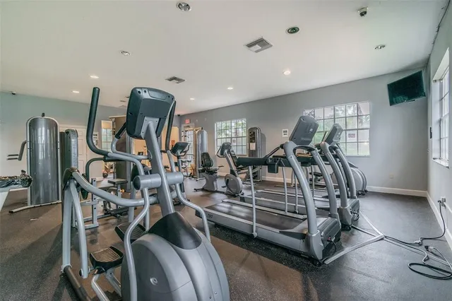 $2,065 | 10462 White Lake Court, Tampa, FL 33626