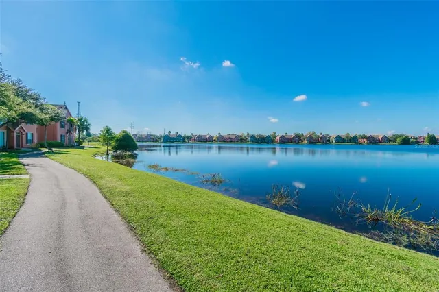 $2,065 | 10462 White Lake Court, Tampa, FL 33626