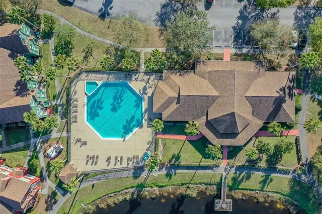 $2,065 | 10462 White Lake Court, Tampa, FL 33626