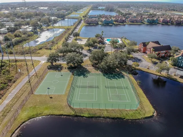 $2,065 | 10462 White Lake Court, Tampa, FL 33626
