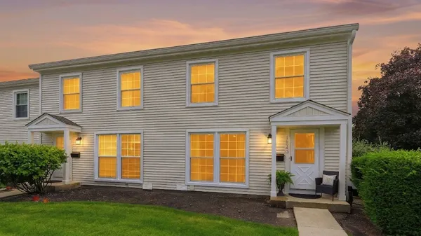 $249,900 | 1694 Valley Forge Court, Unit D, Wheaton, IL 60189