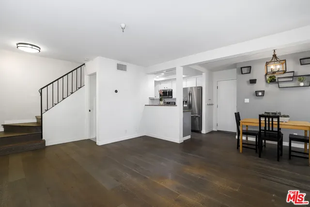 $644,000 | 762 East Orange Grove Boulevard, Unit 5, Pasadena, CA 91104