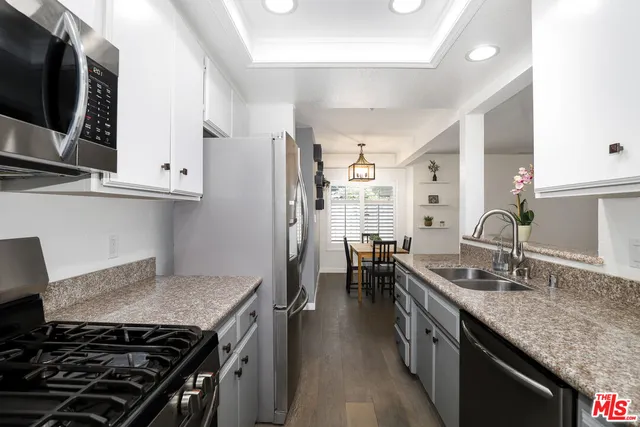 $644,000 | 762 East Orange Grove Boulevard, Unit 5, Pasadena, CA 91104