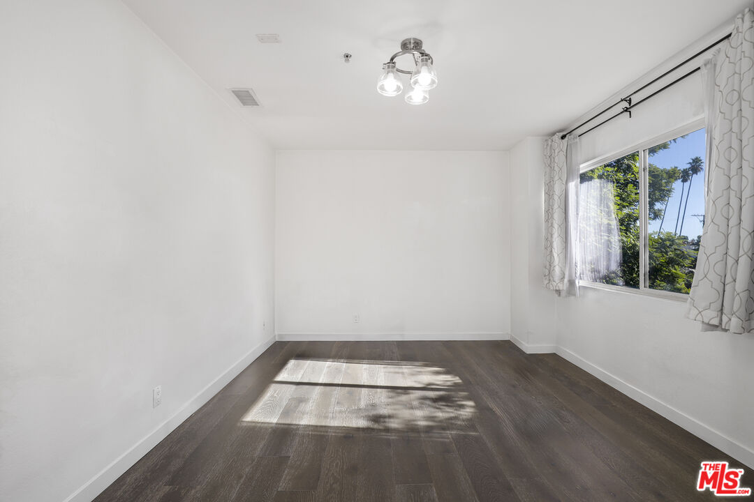 762 East Orange Grove Boulevard, Unit 5 Pasadena, CA 91104 - Photo 21 of 31