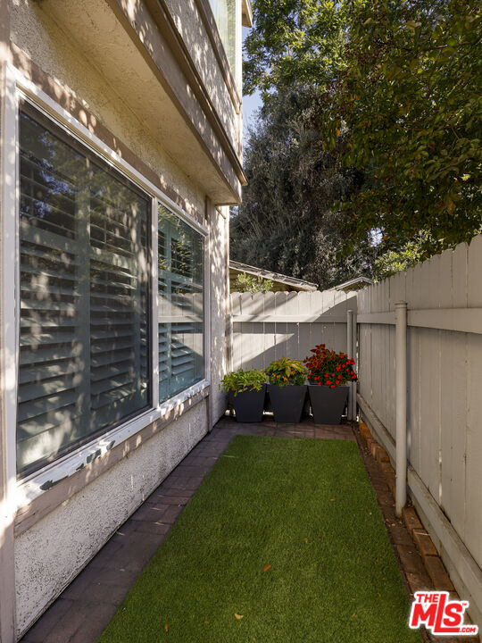 762 East Orange Grove Boulevard, Unit 5 Pasadena, CA 91104 - Photo 26 of 31