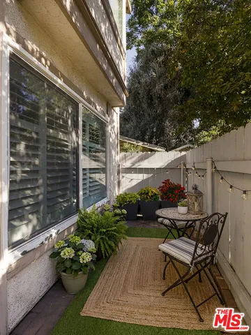 $644,000 | 762 East Orange Grove Boulevard, Unit 5, Pasadena, CA 91104