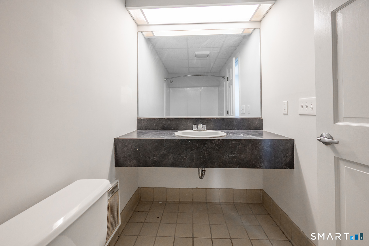 1030 Federal Road, Unit 301 Brookfield, CT 06804 - Photo 15 of 19
