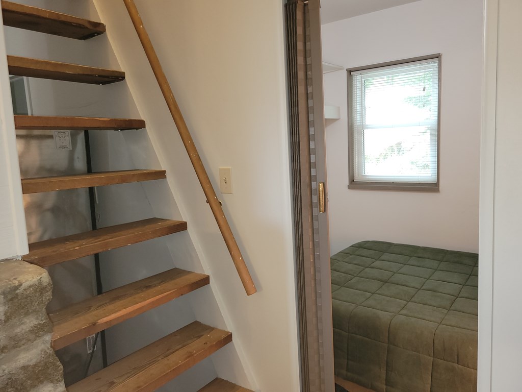 32 Duffys Lane Cascade, ID 83611 - Photo 20 of 35 Upstairs