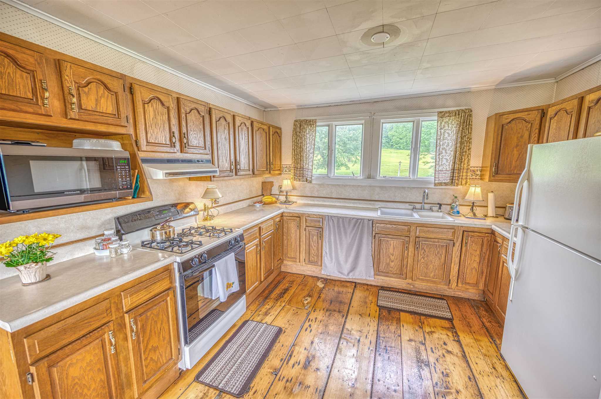 52 Hyland Hill Road Washington, VT 05675 - Photo 10 of 39