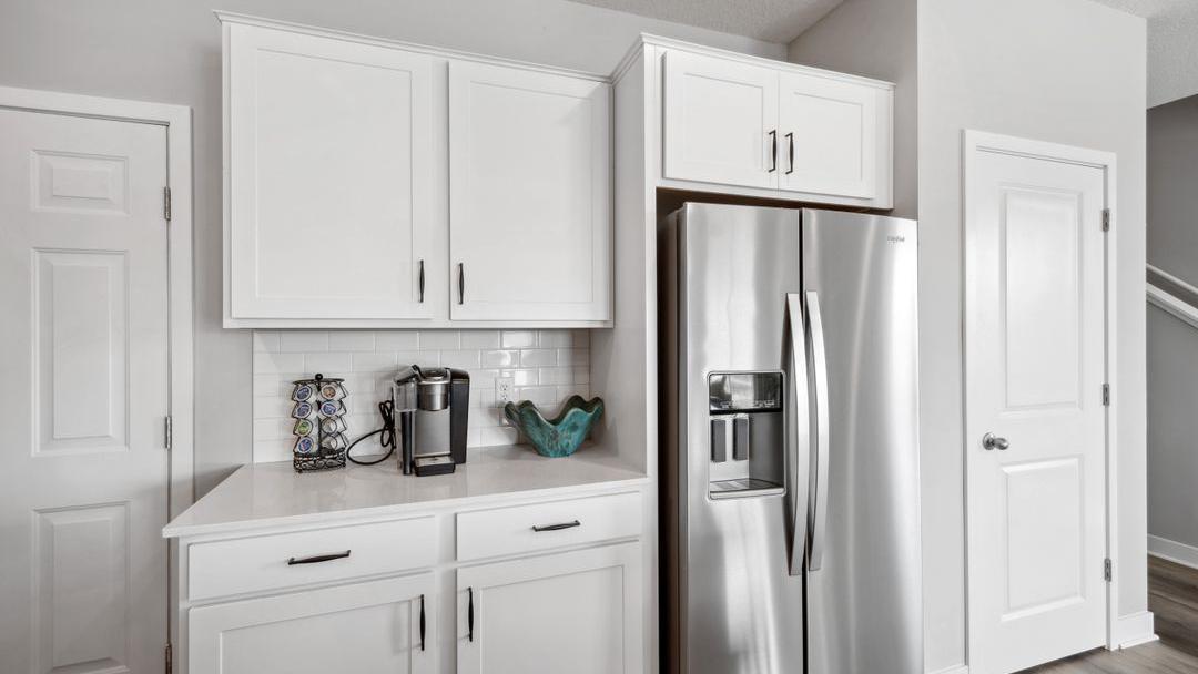 12850 Lawrence Way Rogers, MN 55374 - Photo 4 of 27