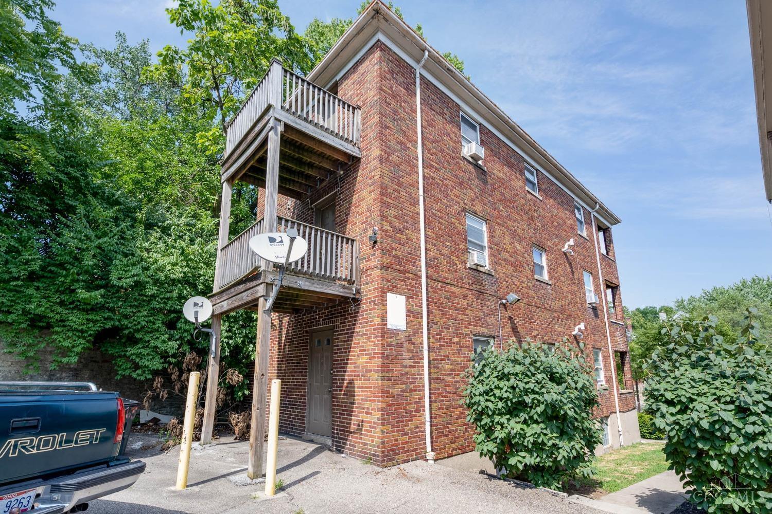 2363 Ravine Street Cincinnati, OH 45219 - Photo 16 of 18 Gallery Image 16