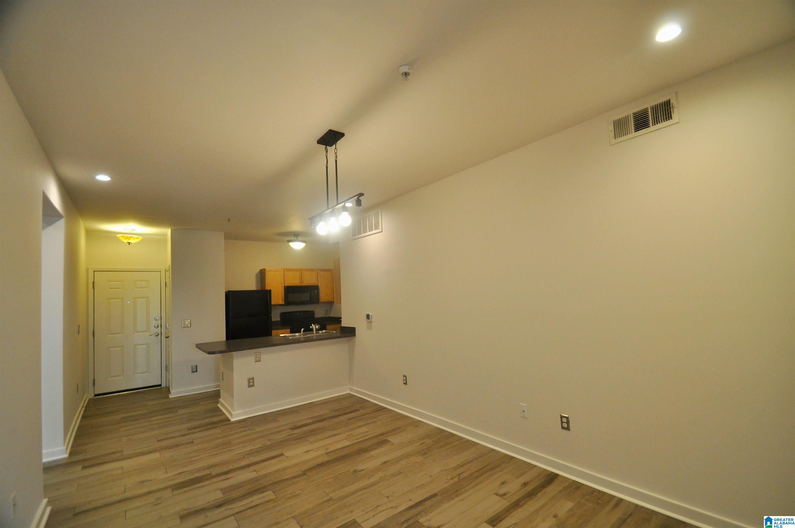 401 20th Street South, Unit 420 Birmingham, AL 35233 - Photo 14 of 47