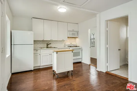 $949,000 | 1742 West 36th Street, Los Angeles, CA 90018