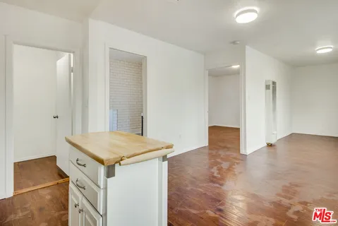 $949,000 | 1742 West 36th Street, Los Angeles, CA 90018