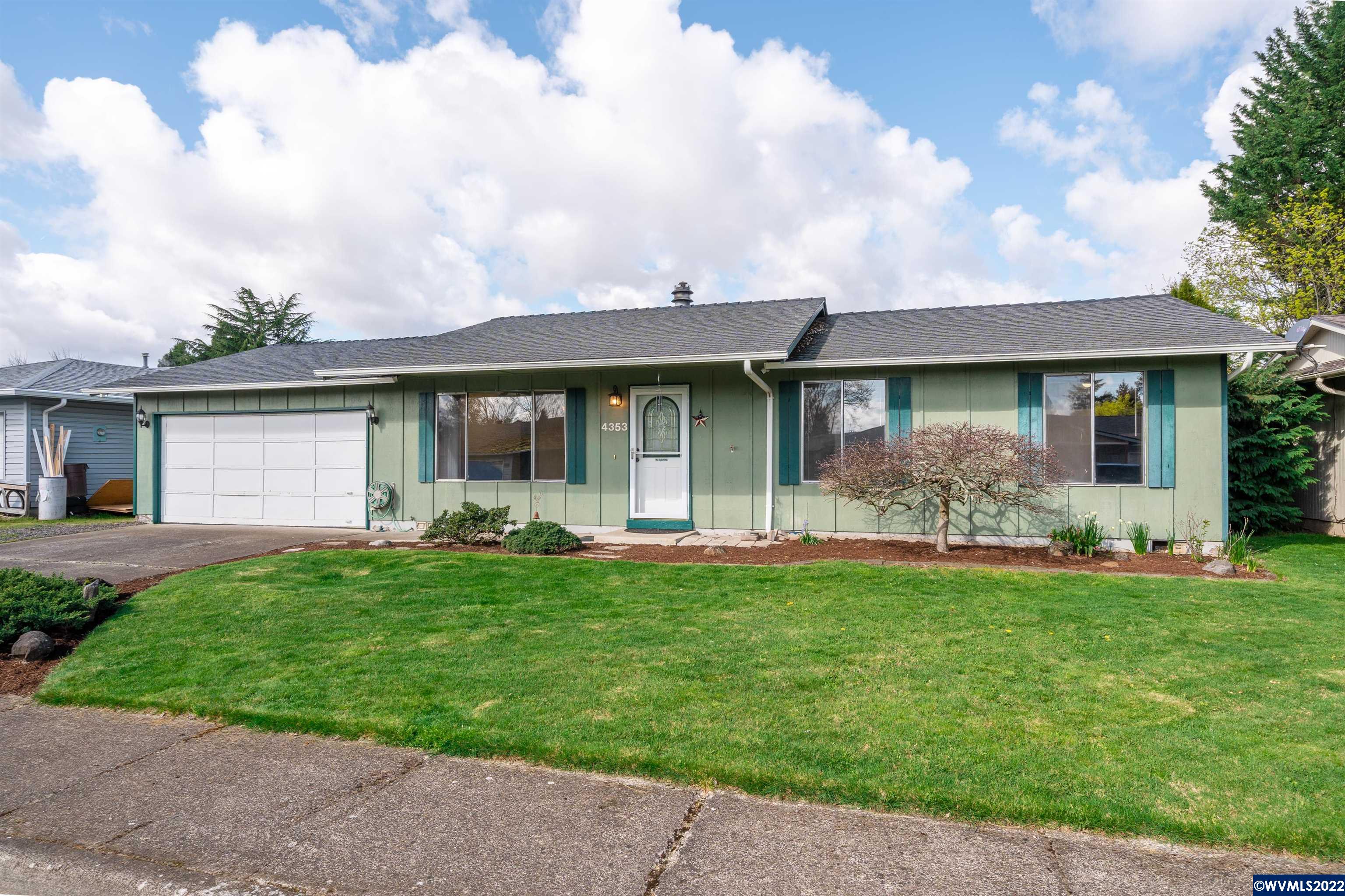 4353 Burlington Loop Northeast Salem, OR 97305 - Photo 2 of 41