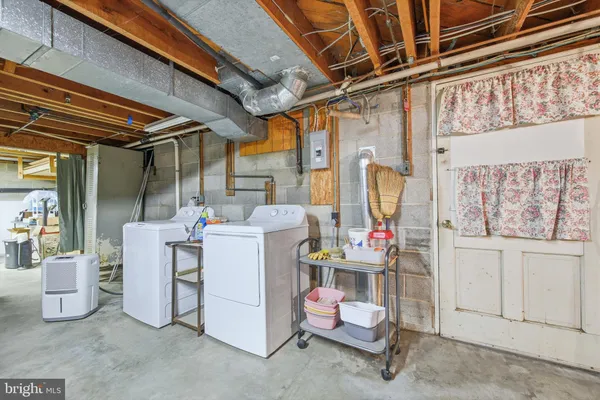 $389,000 | 1081 Hisey Avenue, Woodstock, VA 22664