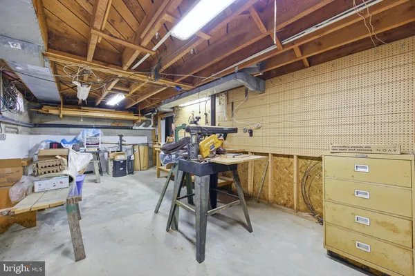 $389,000 | 1081 Hisey Avenue, Woodstock, VA 22664